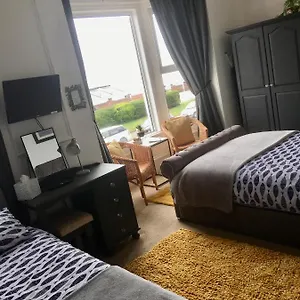 Beachside Bed & Breakfast Bed & Breakfast